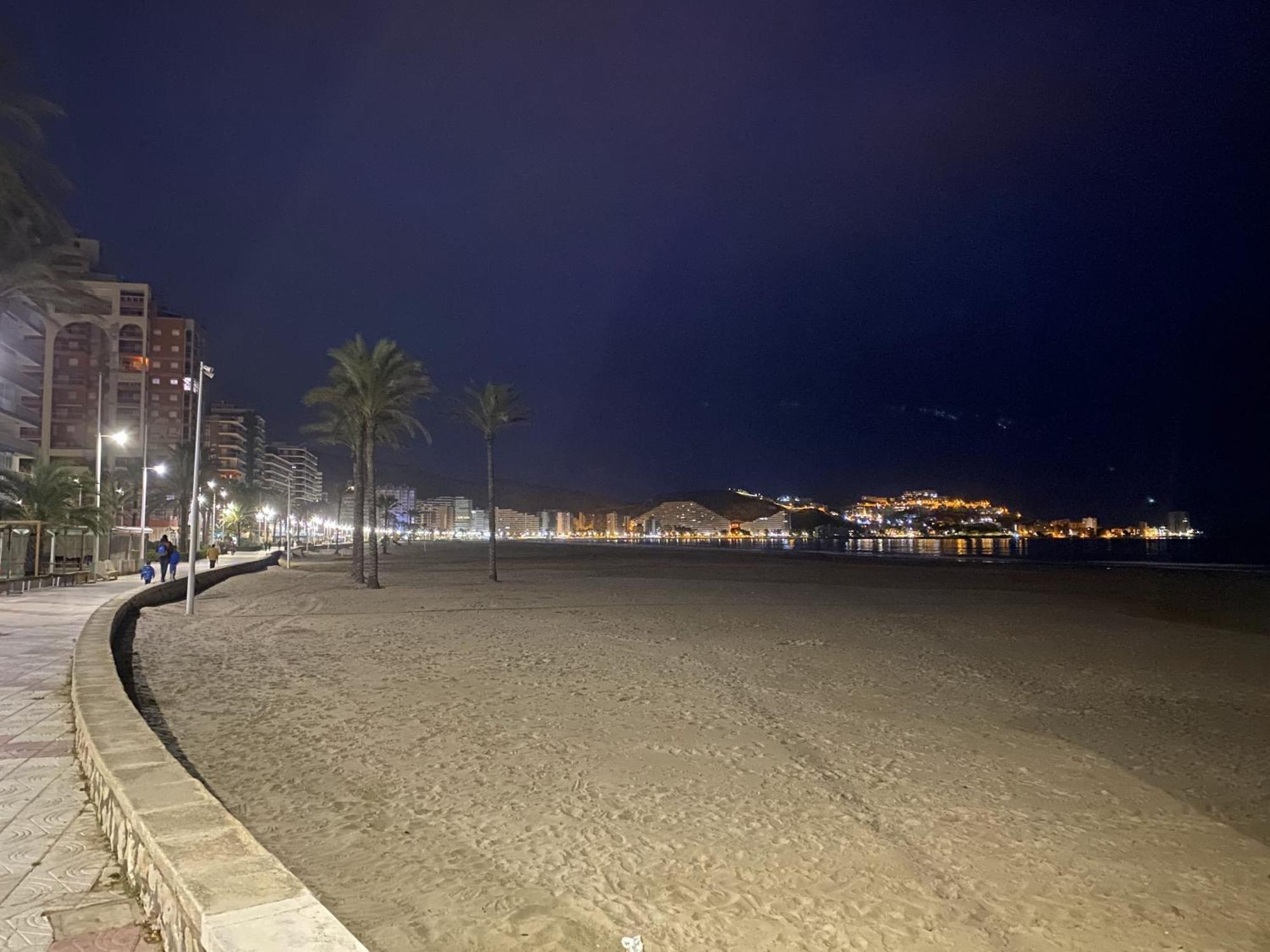 Beachfront And Cozy Apartment Cullera Exteriér fotografie